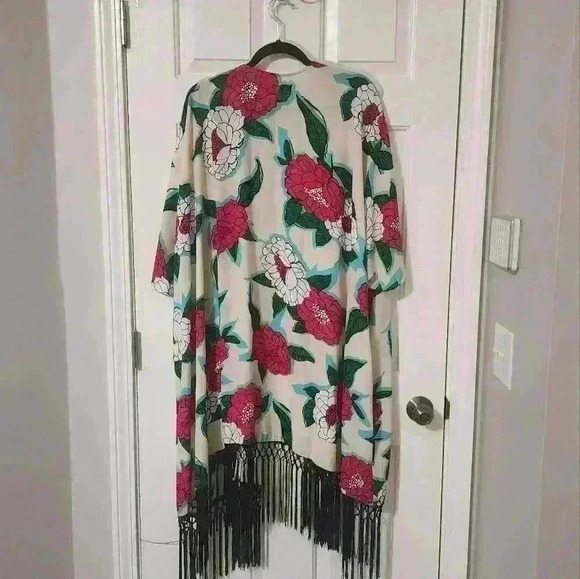 Melissa McCarthy by Seven7  Floral Kimono NWT - Picture 11 of 11